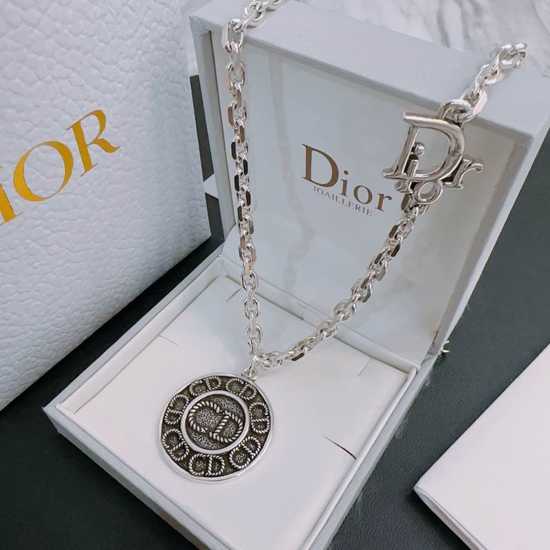 Dior Necklace 05lyr336 (3)